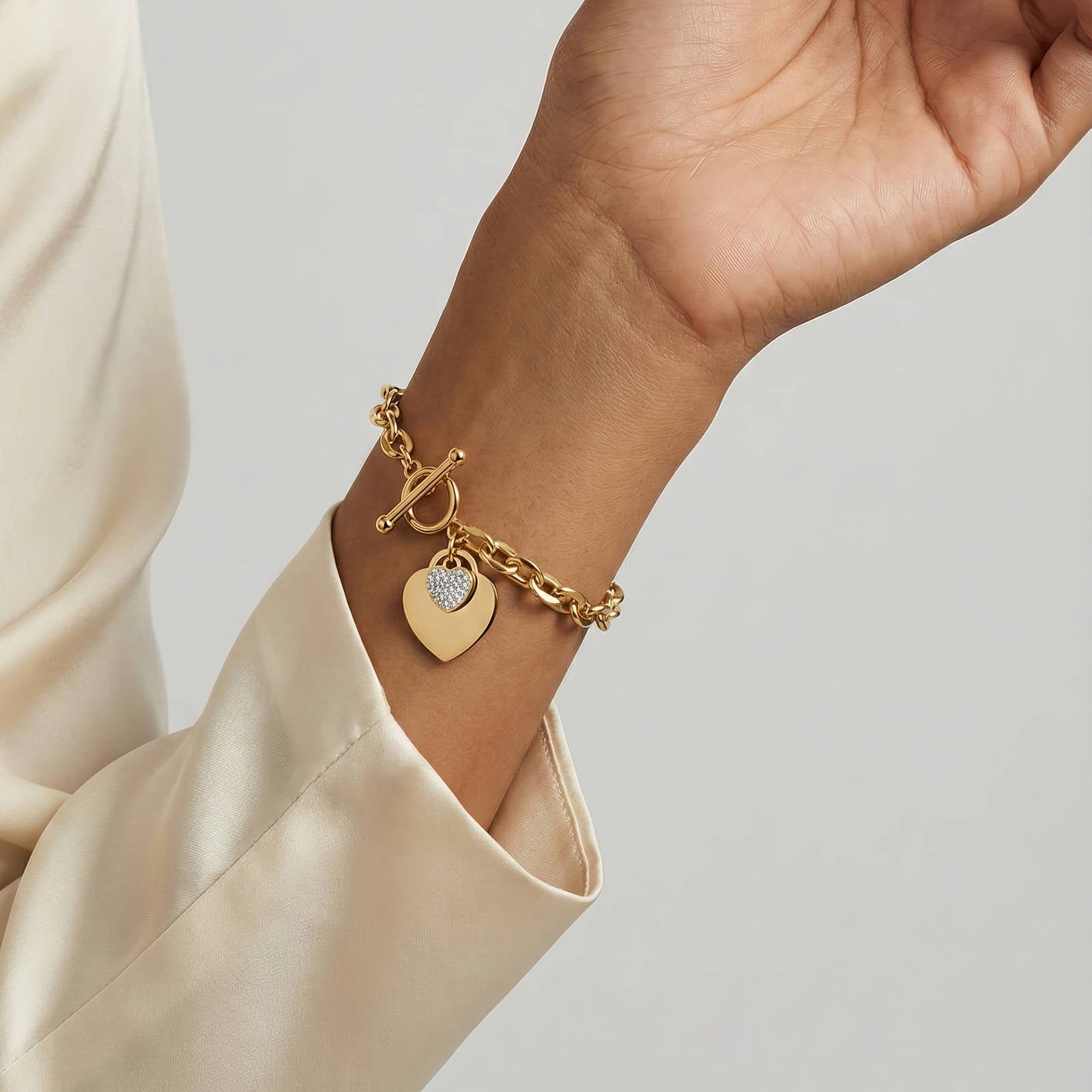 18K Gold Plated Heart Charm Bracelet